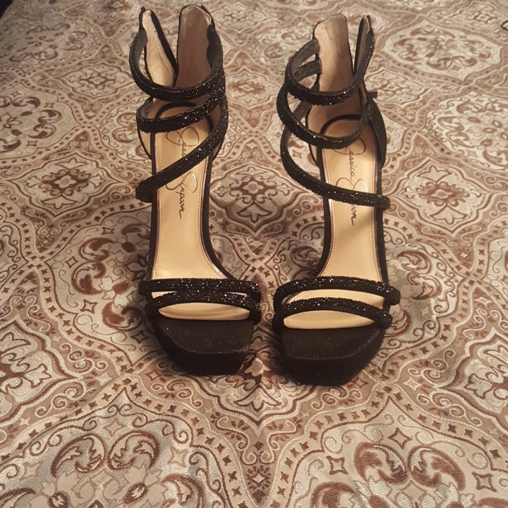 Black strappy jesssica simpson heels